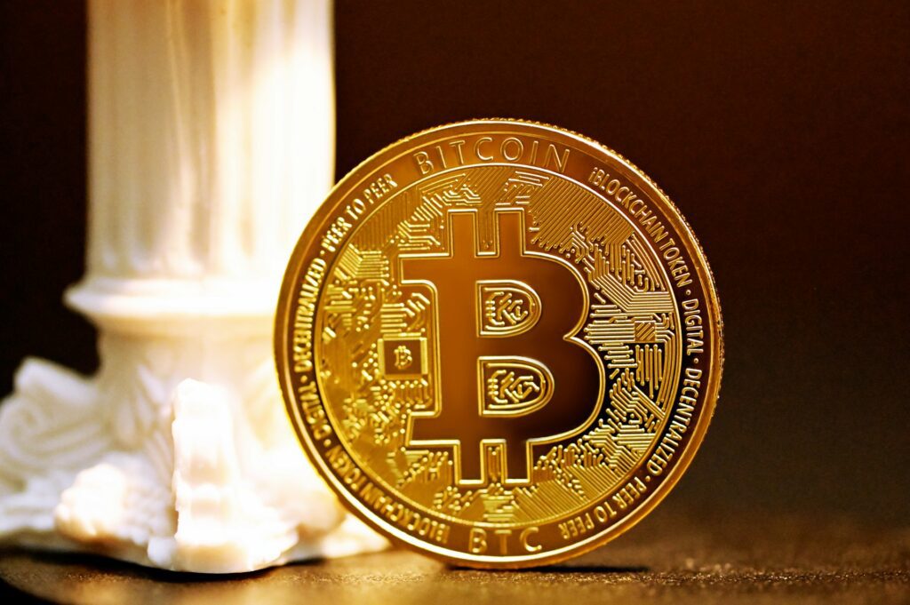Bitcoin 7a5264.jpg